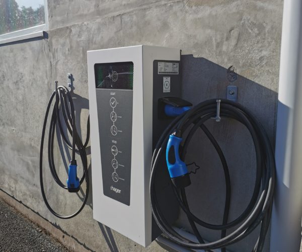 borne de recharge, borne de charge, véhicule électrique